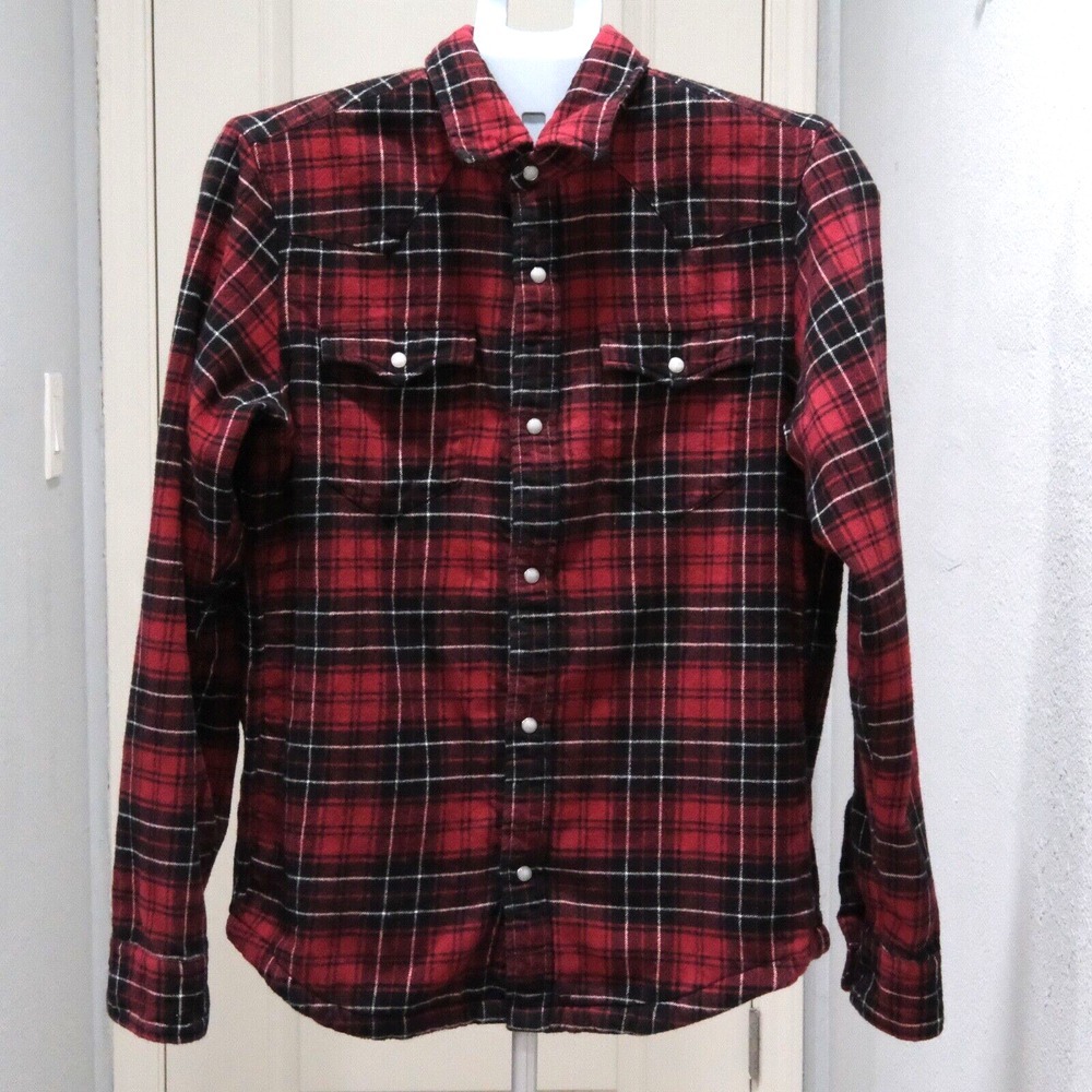 Uniqlo Flannel Men's Small Red Black Plaid Fleece Pearl Snap Button Up RARE
